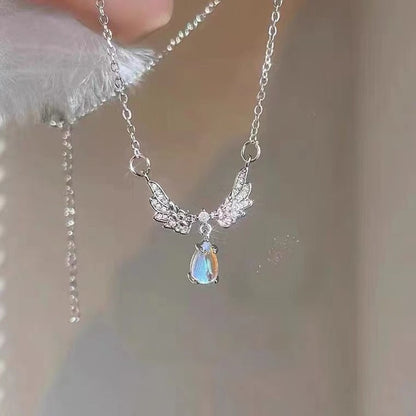 Colares com Pingente em Forma de Coração e Asas de Anjo Cor Prata Zircônia Cúbica 5A Estilo Minimalista Corrente na Clavícula Joias Femininas e para Meninas