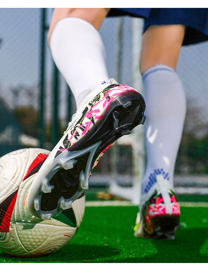 New Men Football Boots Training Long Spikes Soccer Shoes Sneakers Original  Drop Shipping Futsal Cleats Match Ultralight Indoor