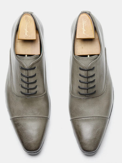 Fashionable Oxford gentlemen's formal men's shoes, comfortable social men's shoes