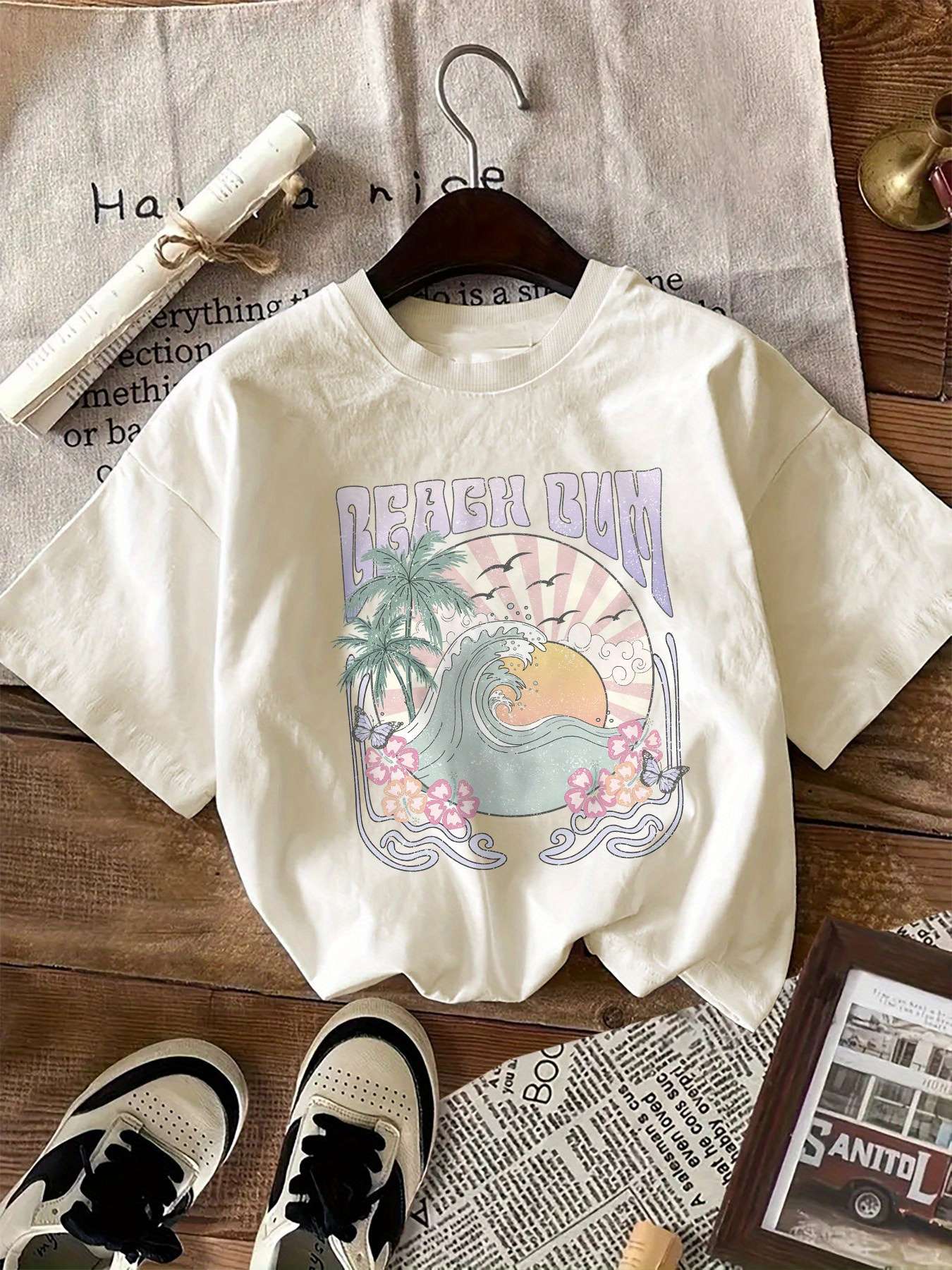 Short-sleeved T-shirt with waves and letters print Casual beach style Suitable for women's daily and outing wear in all season