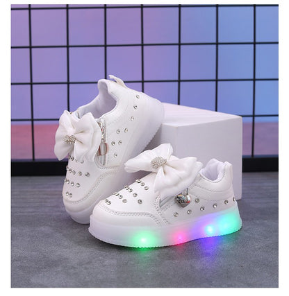 Spring Kids Shoes New Fashion Breathable Sneakers Kids Soft Non Slip Casual Girls Shoe LED Light Cute Versatile Princess Shoe