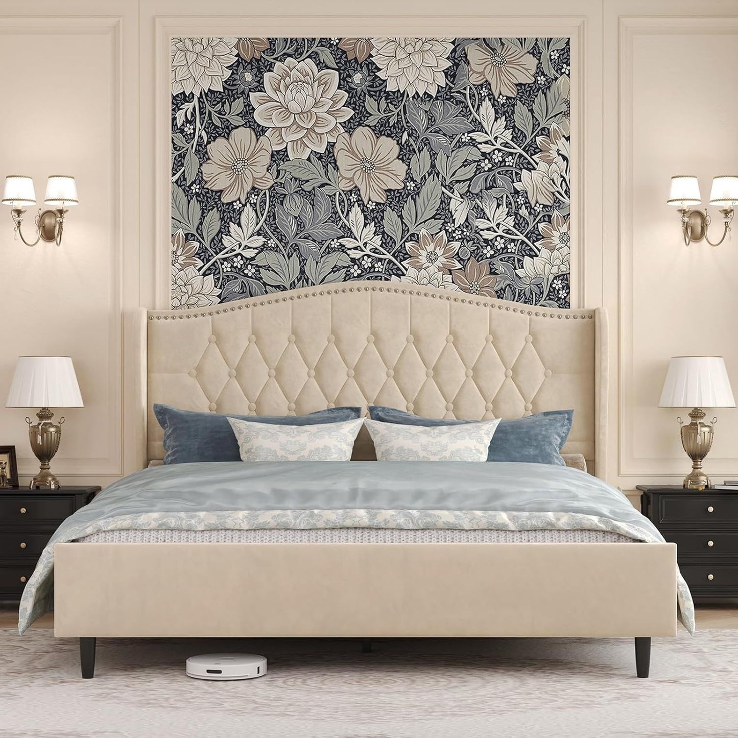 Estrutura de Cama Queen com Cabeceira, Cama Plataforma de Veludo Estofada de Luxo com Asa Lateral, Capitão e Acabamento com Tachas, Ant