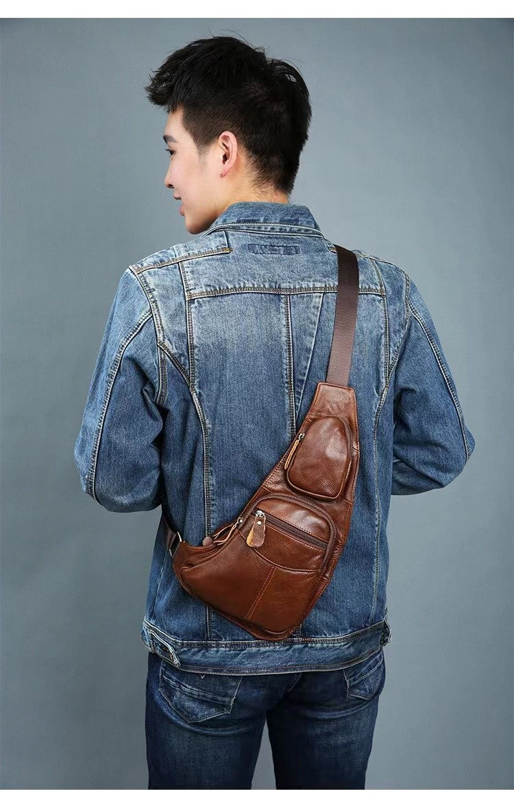 Retro leather crossbody bag, unisex backpack, single-shoulder crossbody bag, outdoor travel hiking camping tactical chest bag