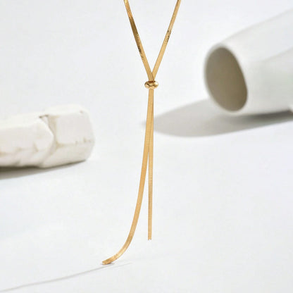 Colar Punk Feminino com Corrente Longa e Chata de Osso de Cobra Aço Inoxidável Cor Dourada Colar em Y Joias da Moda Atacado