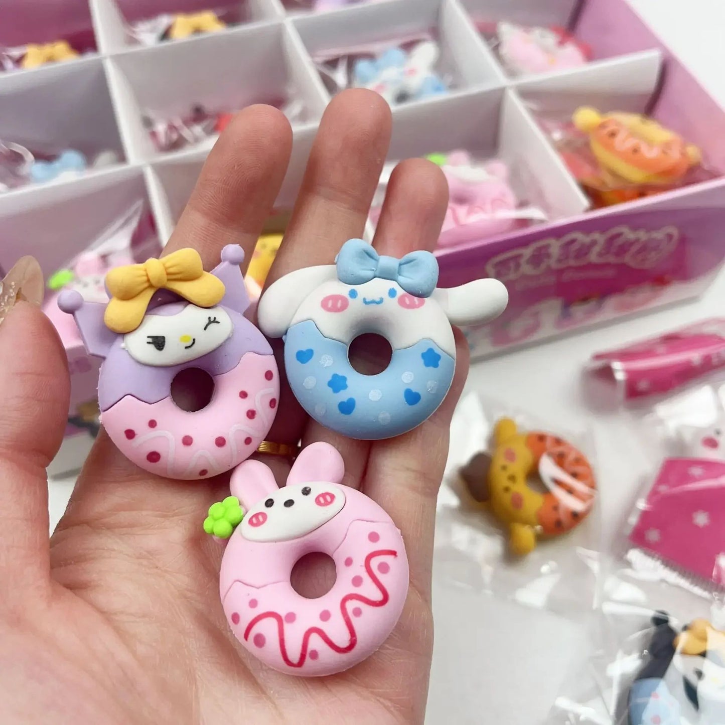 6 pçs/conjunto Borracha Sanrio Anime Hello Kitty Kurumi Cão Canela Donut Borracha Lápis Artigos de Papelaria Estudantis Presentes Infantis