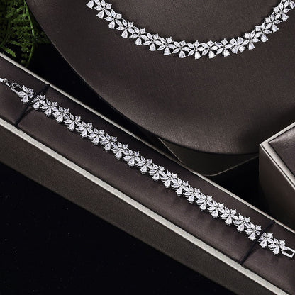 Conjunto de joias de zircônia cúbica de quatro peças, novo para 2023, para noivas, festa feminina, luxo Dubai cristal casamento, campeão de vendas na Ásia Central