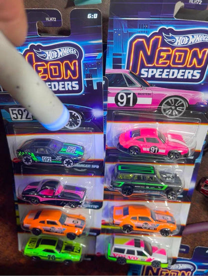Série Carros Hot Wheels Neon Speed Originais Hlh72 Porsche Volvo Dodge Volkswagen Veículos Die-Cast Modelos Carros Brinquedos Coleção Presentes