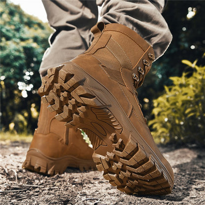 Botas impermeáveis de alta qualidade para homens grandes para caminhadas e treinamento em campo de batalha ao ar livre no outono de 2025