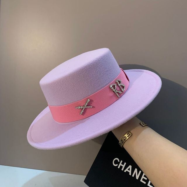 2022 new oversized edge flat top hat retro French felt hat outdoor sun hat women's big-brimmed fedora hat