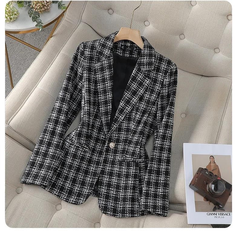 Woolen Plaid Small Suit Jacket for Women in Spring and Autumn 2025 New Short Style Korean Version Plus Size Retro Women's Suit