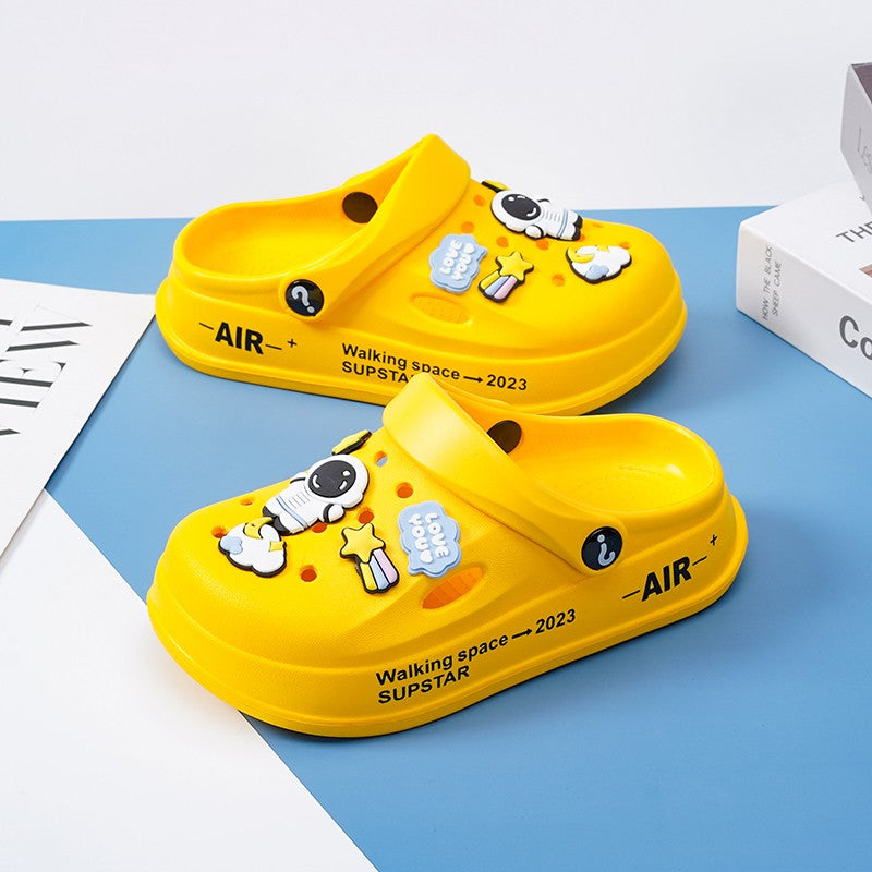 Kids Summer Sandals EVA Design Children Slippers Soft Non Slip Platform Slides Outdoor Garden Shoes High Quality Fashion Shoes