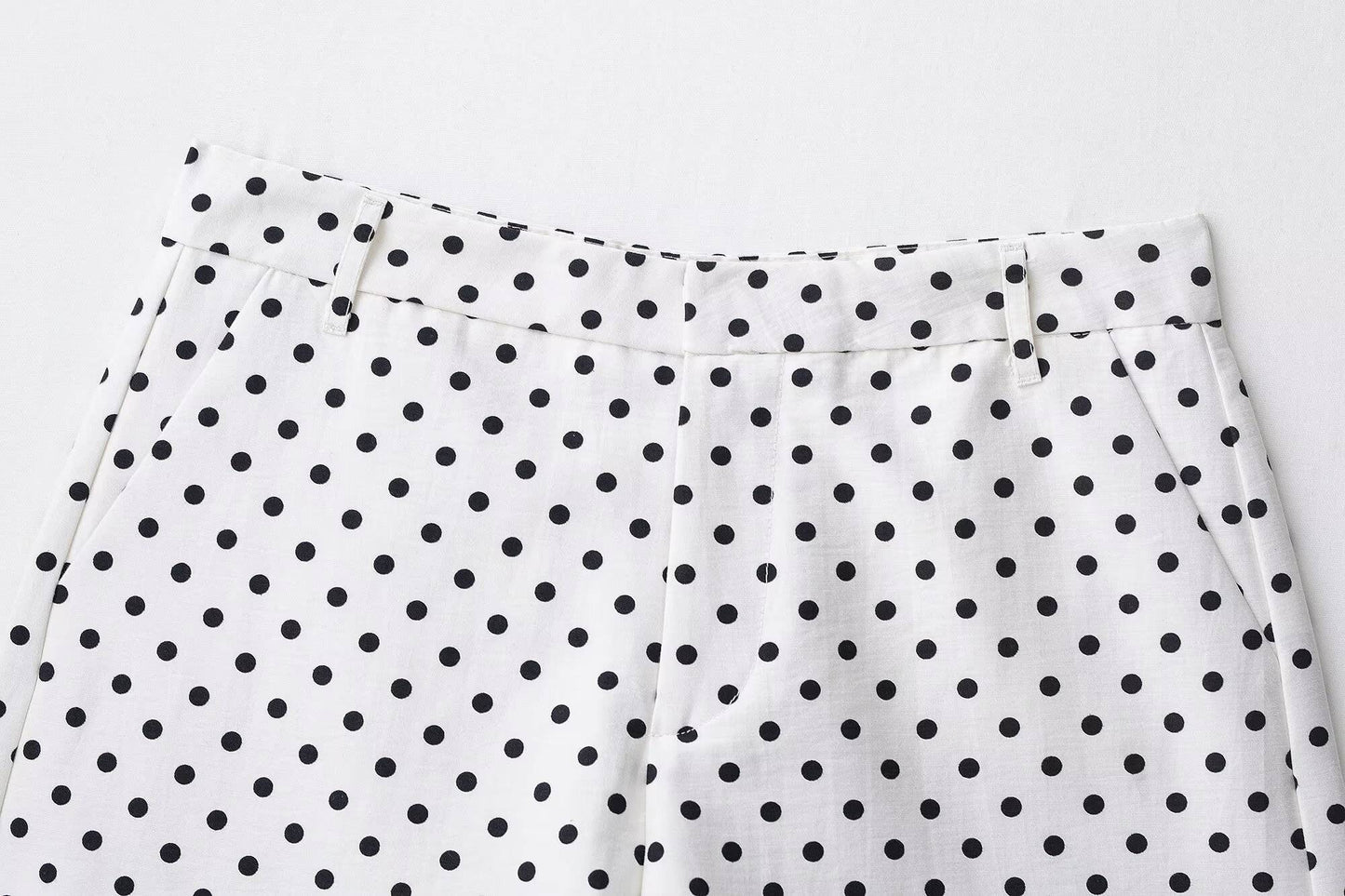 HH Woman Autumn Long Sleeves Turtleneck Zipper With Pockets Drawstring Casual Coats Women Fashion Polka Dot Printed Jacket