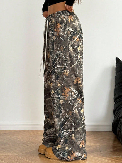Women's Wide Leg Camo Pants Lightweight Elastic Waist Camouflage Print Loose Pants Trousers Y2K Vintage Streetwear