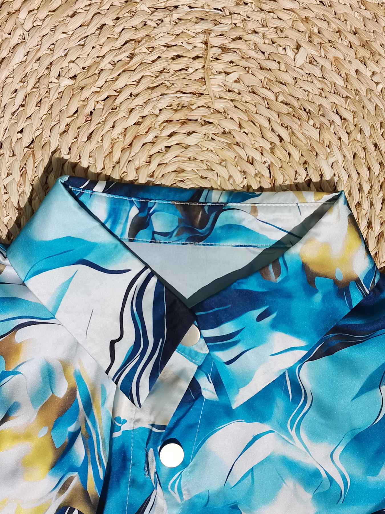 Women's Purple Long-Sleeve Shirt for Fall, Single-Button Collar Print Shirts, Fashionable Fitted Top for Girls.