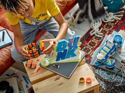 Conjunto LEGO® Nike Dunk X 43008 Blocos de Construção para Meninas, Meninos e Fãs de Esportes com 10+ Anos 1180 Peças Presente de Aniversário e Natal