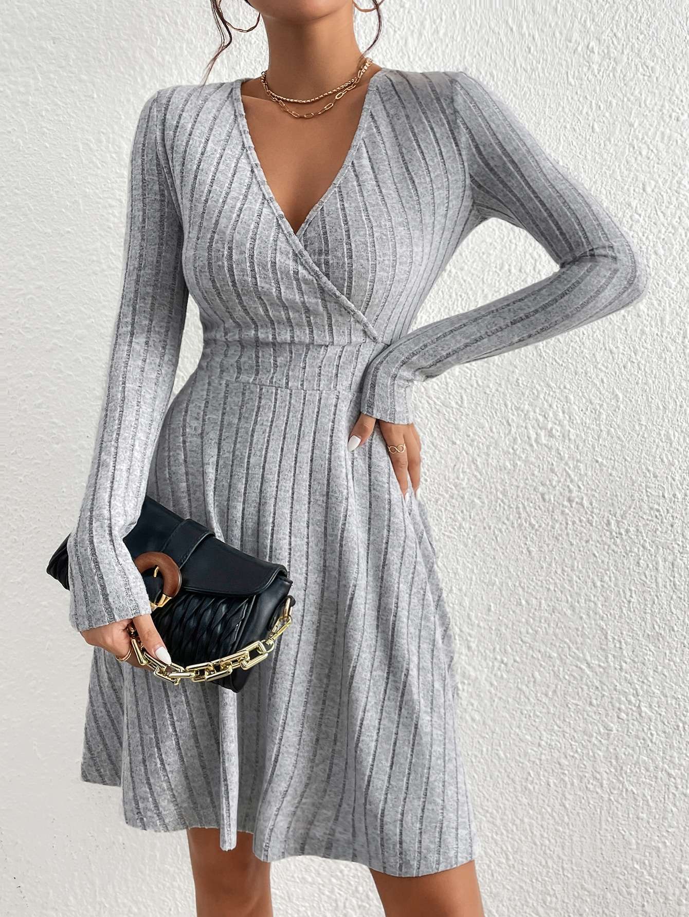 New for autumn/Winter 2024 Women Knit Slim Sexy Bodycon Dress V-Neck Long Sleeve
