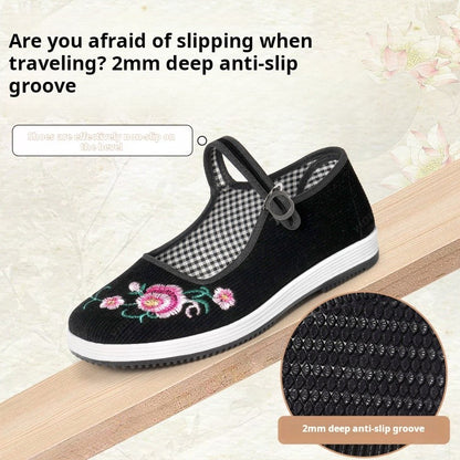 Women's Traditional Chinese Embroidered Cloth Shoes Vintage Handmade Floral Pattern Non-Slip Sole Comfortable Casual Flats Class