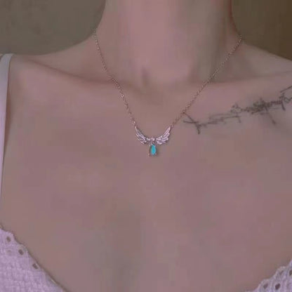 Colares com Pingente em Forma de Coração e Asas de Anjo Cor Prata Zircônia Cúbica 5A Estilo Minimalista Corrente na Clavícula Joias Femininas e para Meninas