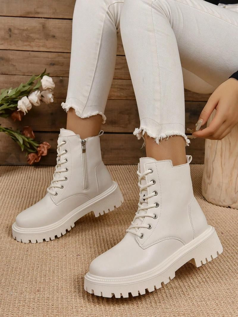 Thick Warm Long Plush Ankle Boots for Women Winter 2024 Lace Up Pu Leather Motorcycle Boots Woman Plus Size Short Booties Shoes