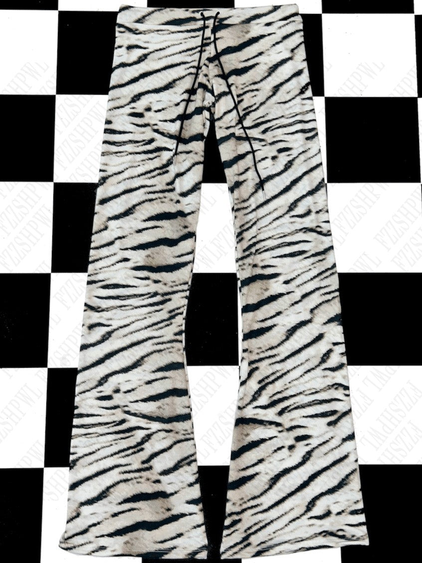 Emo Girls Wavy Slim pants Harajuku Punk Comfortable Aesthetic Y2K Women pants Fashion High Street vintage Yoga Gothic Streetwear