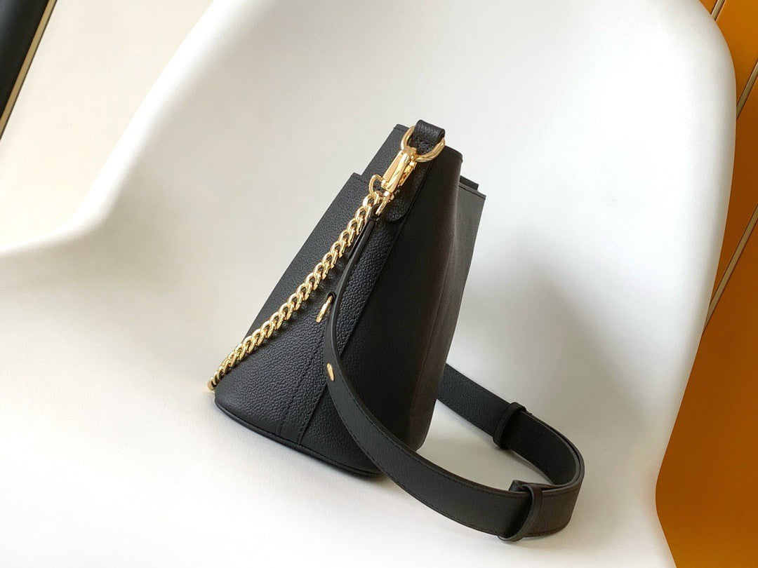 Designer Bags Woman Luxury 2025 Handheld Crossbody Women's Designer Bag Luxury Bags Designers High Quality Fashion Shoulder Bag