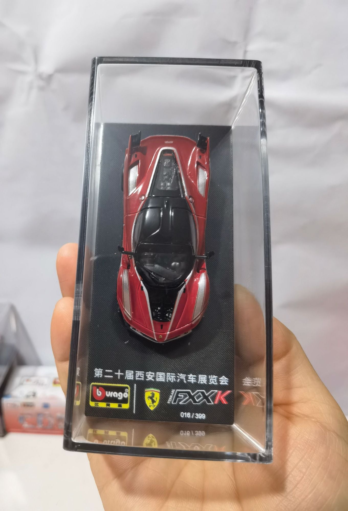 Novidade em Estoque Bburago 1:64 Ferrari Fxx K 44 Simulação Liga Miniatura Modelo de Carro Esportivo Die-Cast Coleção Personalizada Brinquedos Presentes