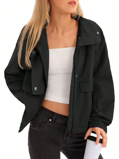 Fisoew Womens Cropped Jacket Zip Up Lightweight Hooded Trench Coat Active Outdoor Windbreaker Raincoat with Pockets