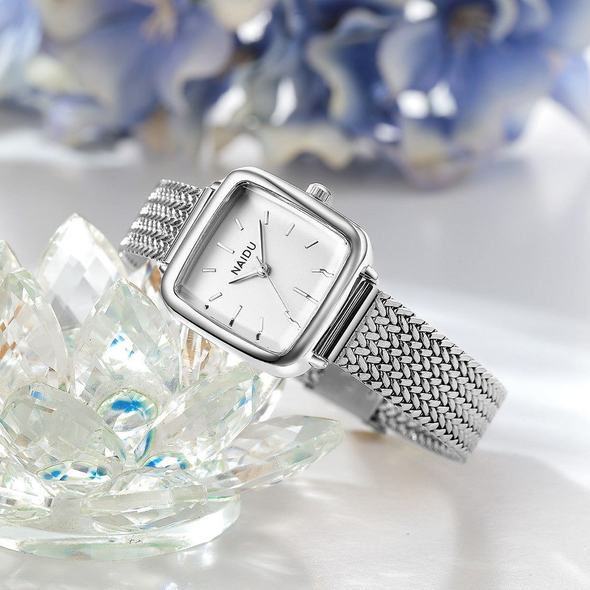 Ladies Small Square Watch Stainless Steel Strap Literary Fashion Retro Quartz Watch