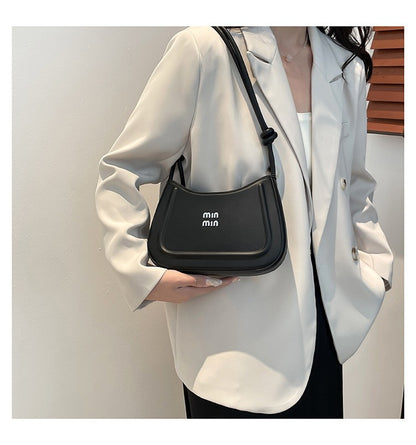 Korean style fashion niche women's crescent bag 2025 autumn new handbag, high-end multifunctional crossbody bag shoulder bag