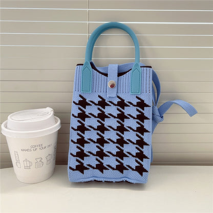 Korean Fashion Heart Knitted Mini Square Handbag for Women Small Mobile Phone Shoulder Bags Girls Cute Outdoor Crossbody Bags