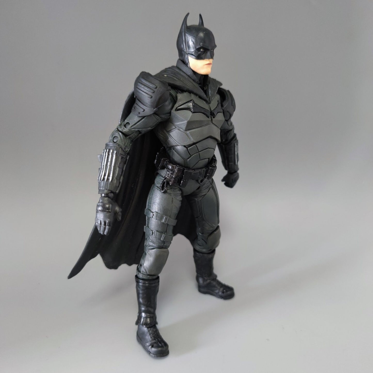 Multiverse Bat-Herói Dr.-Destino Atom Espantalho Silêncio Mulher-Maravilha Dourada 7" Boneco de Ação Solto