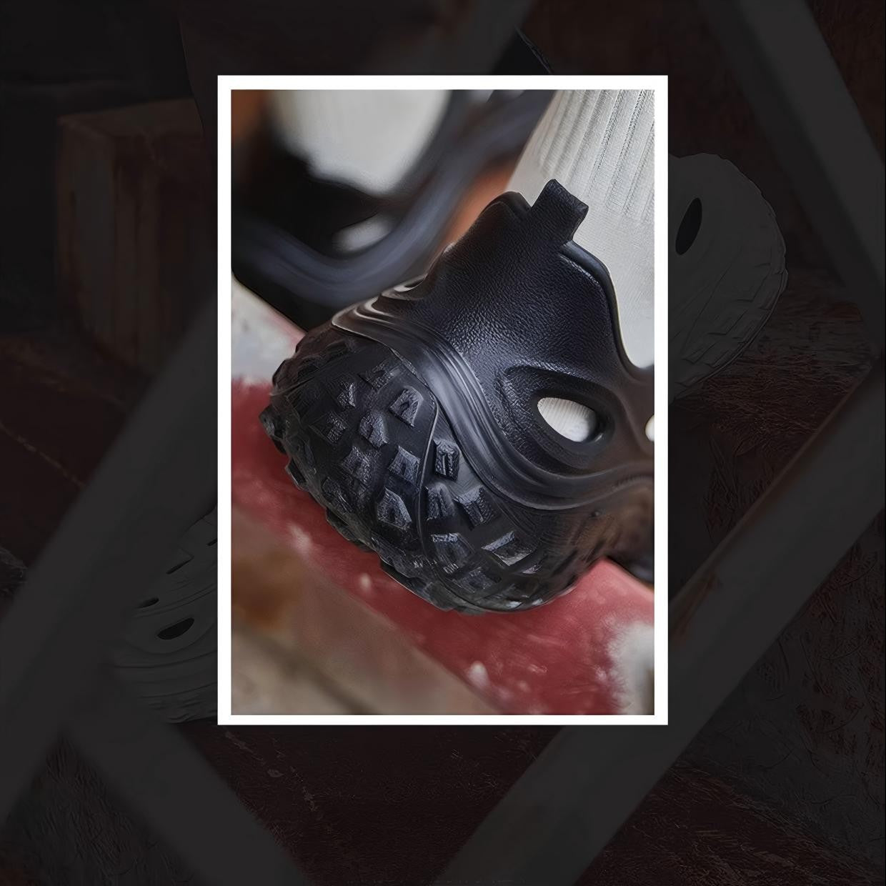 Men's Summer Clogs, Beach Shoes, Non-Slip, Anti-Odor, Baotou Women's Sports and Leisure Driving Sandals, Men's Outdoor River Tracing Shoes, Men's