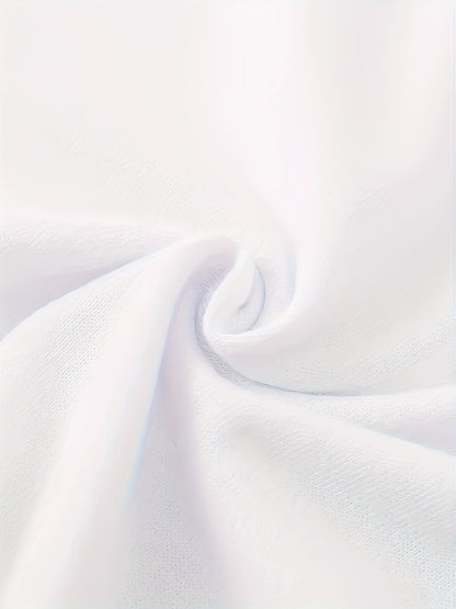 The 2025 summer new men's suit features a casual and fashionable T-shirt with a letter print pattern, short sleeves and shorts,