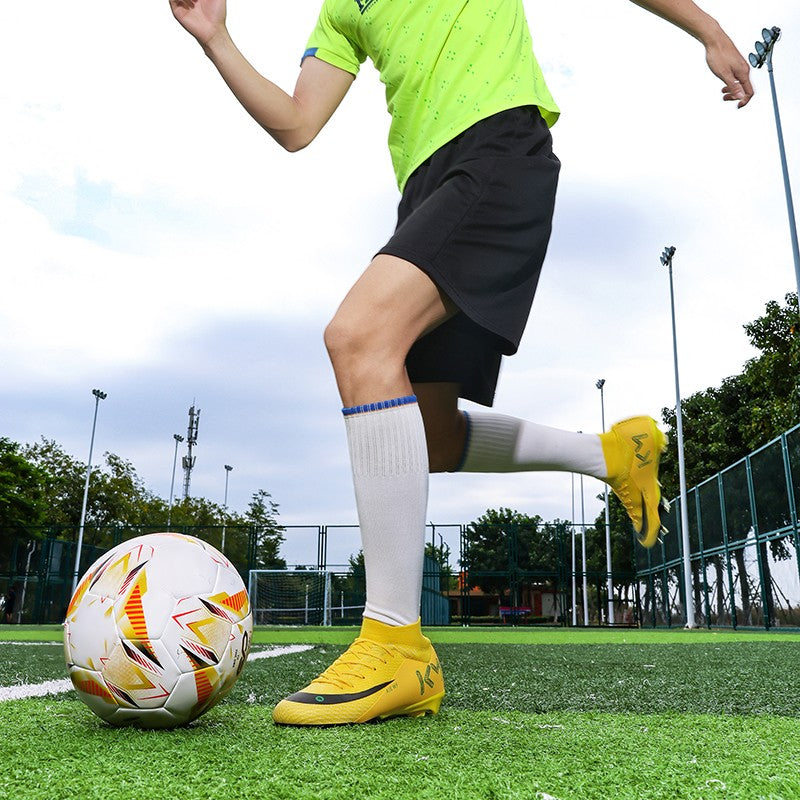 New Men Soccer Shoes Adult Futsal Sport Indoor Football Boots Cleats Non-Slip Boys Grass Ultralight Turf Comfortable Match