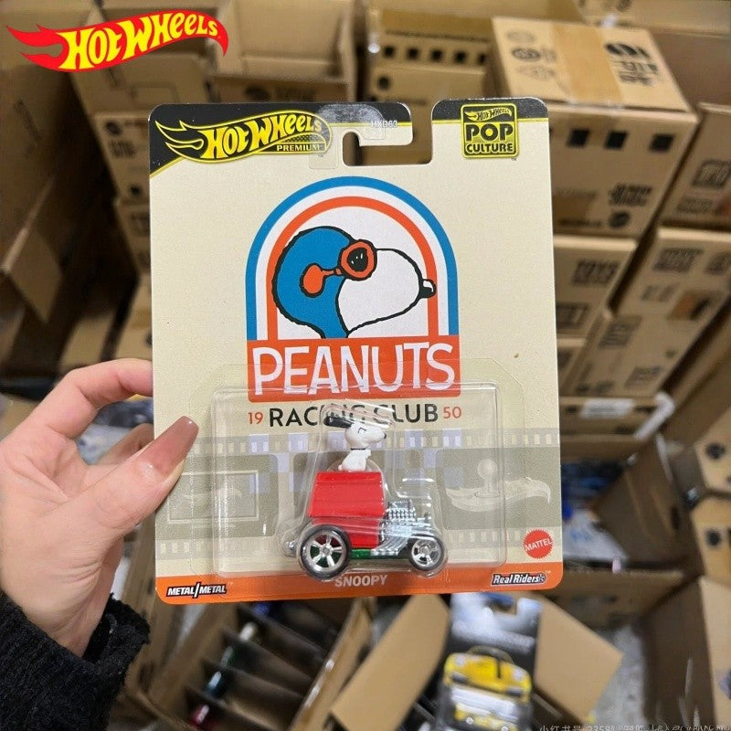 Rodas HXD63-B NISSAN CONCEPT 2020 SNOOPY FIRSTBATMOBILE Coleção de Carrinhos de Brinquedo para Crianças Modelo de Carro 1/64 Pop Culture Presente para Meninos