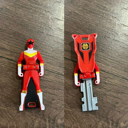 Bandai Autêntico Kaizoku Sentai Gokaiger Me Ranger Key 35 Crimson Key Set Pb Limitado - Brinquedos de Presente de Aniversário Não Novos