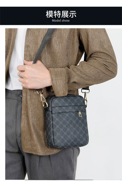 Luxury Designer Men Small Shoulder Bag PU Leather Messenger Crossbody Phone Bag For Men Vintage Style Men Handbag Bag Bolsa Sac