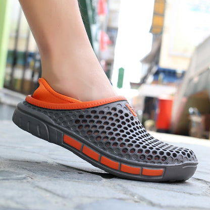 2025 New summer men's flip-flops Casual beach slippers Light wading sandals Family bathroom shower men's shoes large size