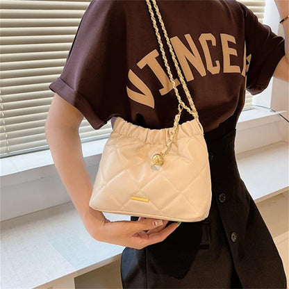 Chic Quilted Embroidered Thread Pu Women's Bag Fashion Chain Single Shoulder Bag, Stylish Crossbody Bag Perfect for Everyday Use