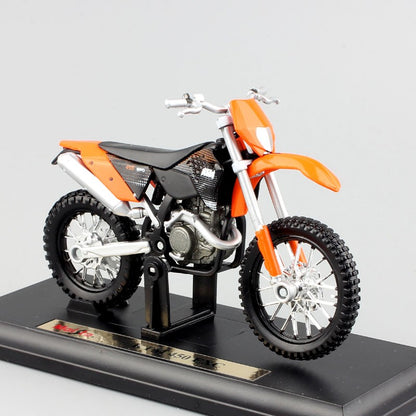 Modelo de motocicleta Maisto KTM 450 SX SXF EXC Racing RC 8C RC390 690 SMC R 640 Duke II Rally de escala 1/18 Diecast Veículos de Moto de Trilha