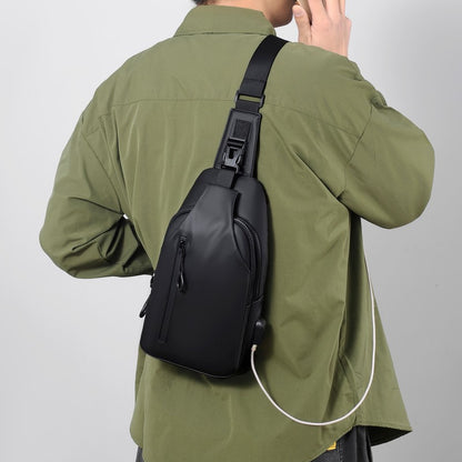 Multifunctional chest bag, men's cross bag with USB charging port and adjustable shoulder strap, suitable for daily commuting