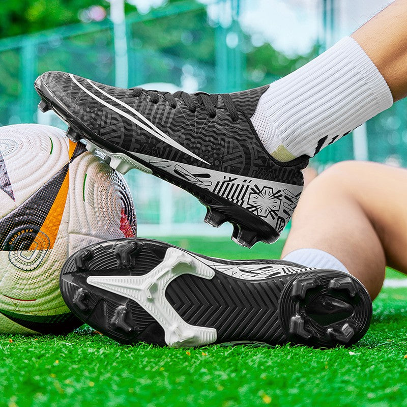 Men Soccer Shoes Adult Kids FG Football Boots Cleats Grass Training Turf Shoes Outdoor Non Slip Futsal Sneakers Unisex