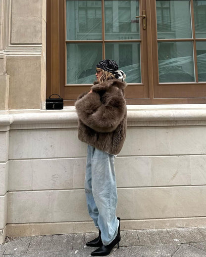 Winter Women Warm Faux Fur Coats Fashion Browns Long Sleeve Stand Collar Short Jackets 2025 Lady High Street Commute Outerwear