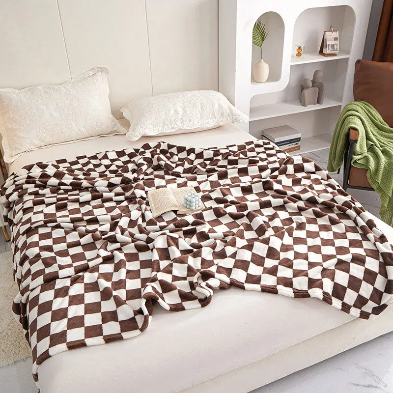 Flannel Blanket for Bedroom Soft Air Conditioning Blanket Checkerboard Elements Sofa Blanket Portable Nap Shawl Towel