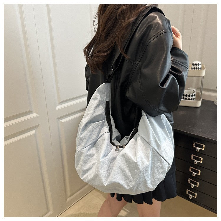 Large Capacity Simple Shoulder Bags Comfortable and Versatile Texture Crossbody Bags for Women Men Fashion Casual Storage Bags