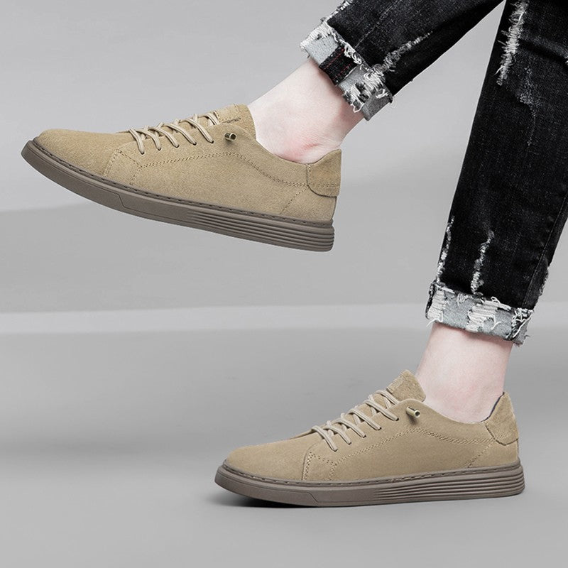 Novo sapato masculino casual de camurça com cadarço, respirável e confortável para caminhada, antiderrapante e resistente ao desgaste, sapatos baixos