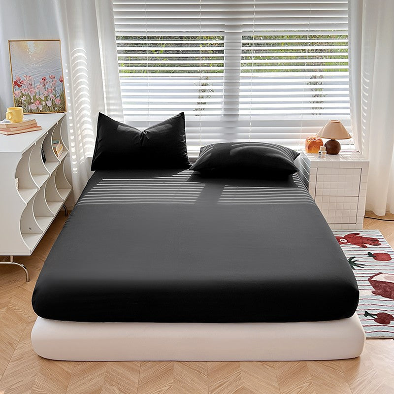 A 3-piece solid-color bed cover and pillowcase set, including 1 bed cover +2 pillowcases (without cores), machine washable