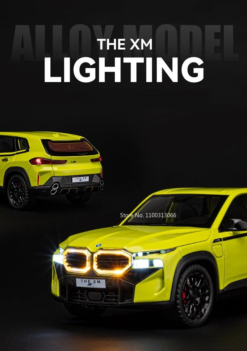 Miniaturas de Carro de Brinquedo i5M60 XM Escala 1:24, Liga Fundida, Pneus de Borracha, com Luz e Som, Presente para Crianças e no Dia das Crianças
