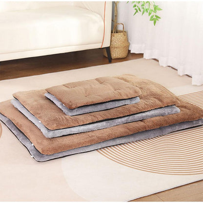 Self-Warming Heated Pet Pad Thick Indoor/Outdoor Mat for Dogs & Cats Energy-Saving Cushion Bed Anti-Slip Kennel Mat Pet Supplies