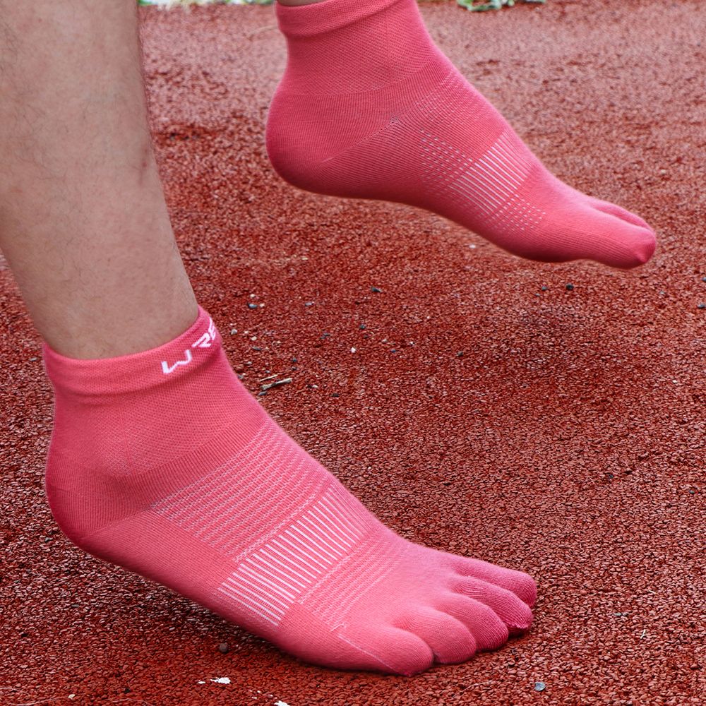 WRELS 1 Pair of New Quick-drying, Sweat-wicking, Breathable CoolMax Split-toe Sports Socks for Marathon Running Fitness Cycling